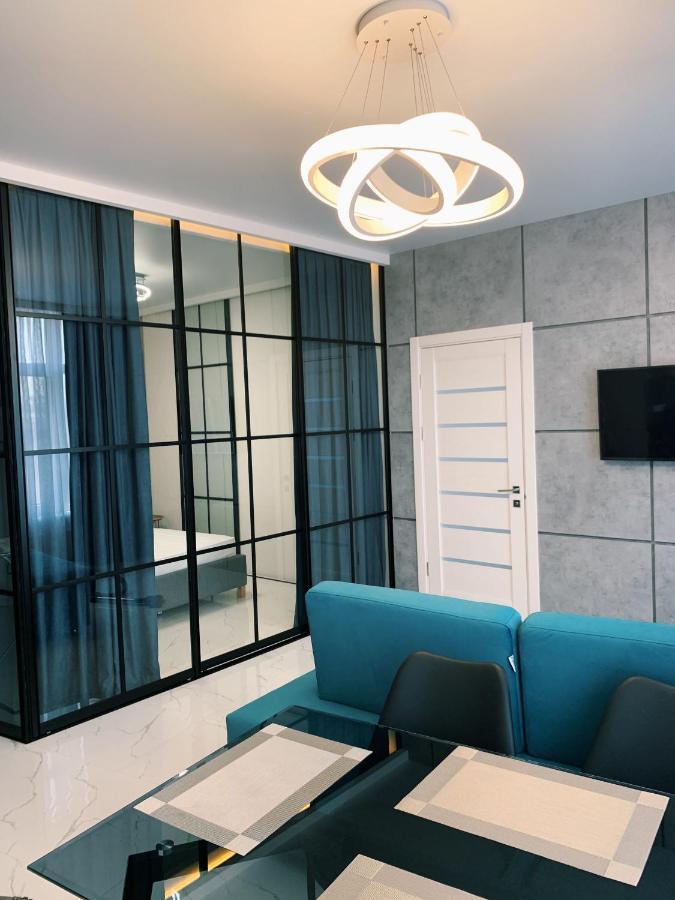 Sunny Apartment 5 Odessa Eksteriør bilde